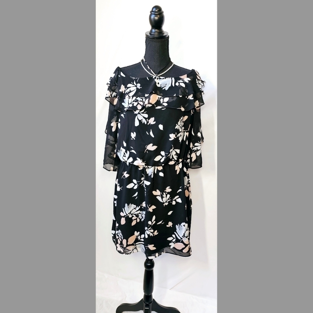 Sz 12 Black Floral White House Black Market Dress